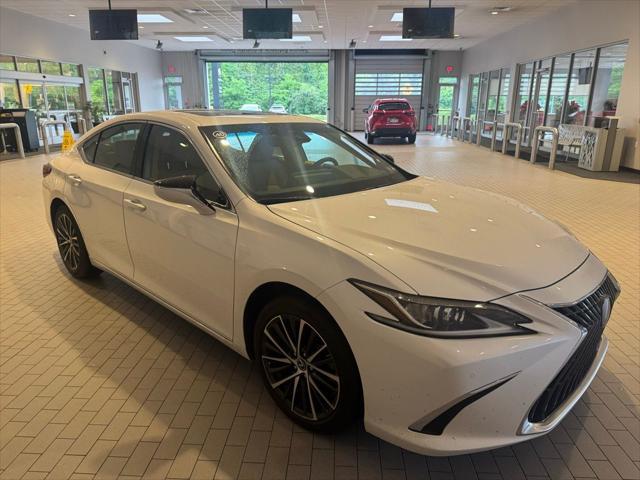 used 2024 Lexus ES 350 car, priced at $42,993