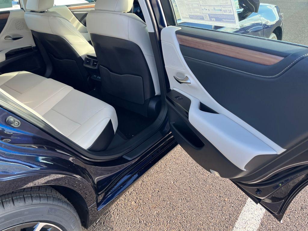 new 2025 Lexus ES 350 car, priced at $47,734