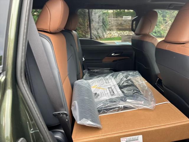 new 2025 Lexus GX 550 car, priced at $73,752
