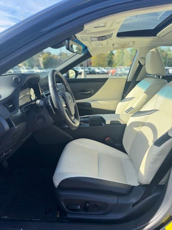 used 2022 Lexus ES 350 car, priced at $36,993