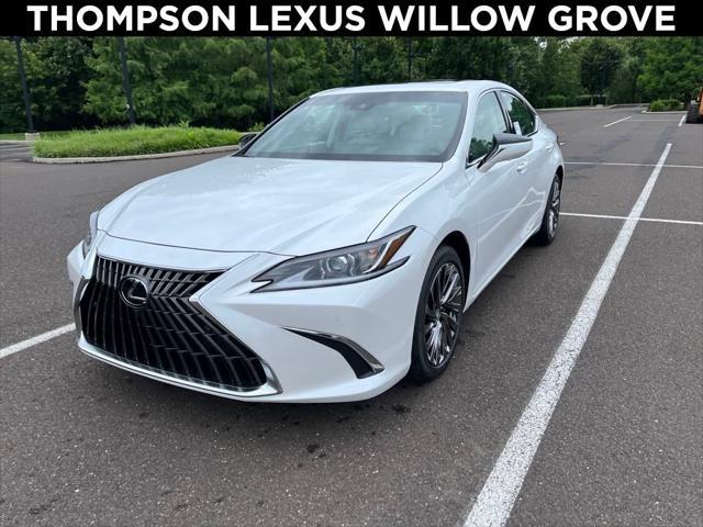 new 2025 Lexus ES 300h car, priced at $53,610
