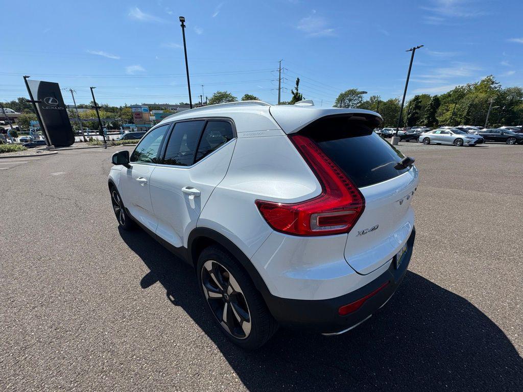 used 2019 Volvo XC40 car, priced at $24,993