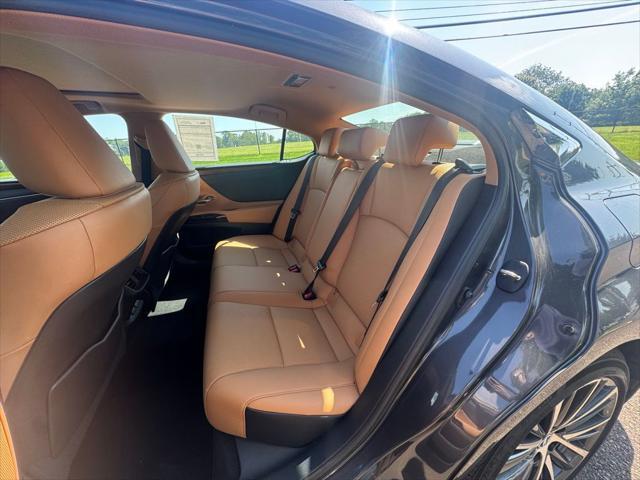 used 2022 Lexus ES 350 car, priced at $41,493
