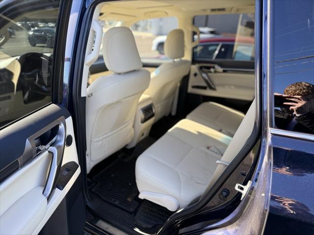 used 2022 Lexus GX 460 car, priced at $53,993