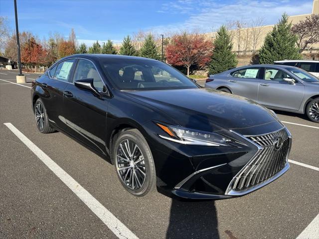 new 2025 Lexus ES 300h car, priced at $51,815