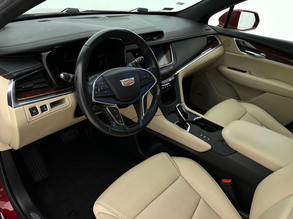used 2019 Cadillac XT5 car, priced at $17,993