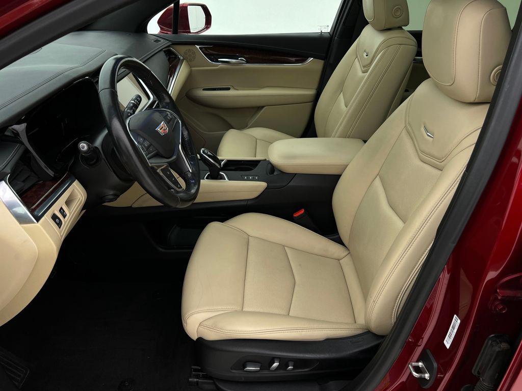 used 2019 Cadillac XT5 car, priced at $17,993