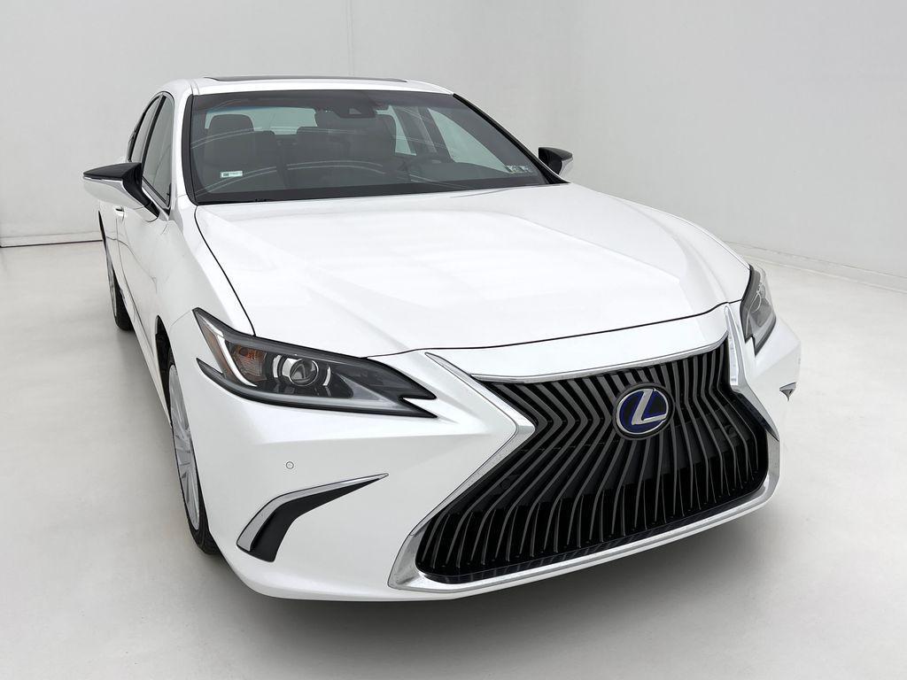 used 2019 Lexus ES 300h car, priced at $34,993
