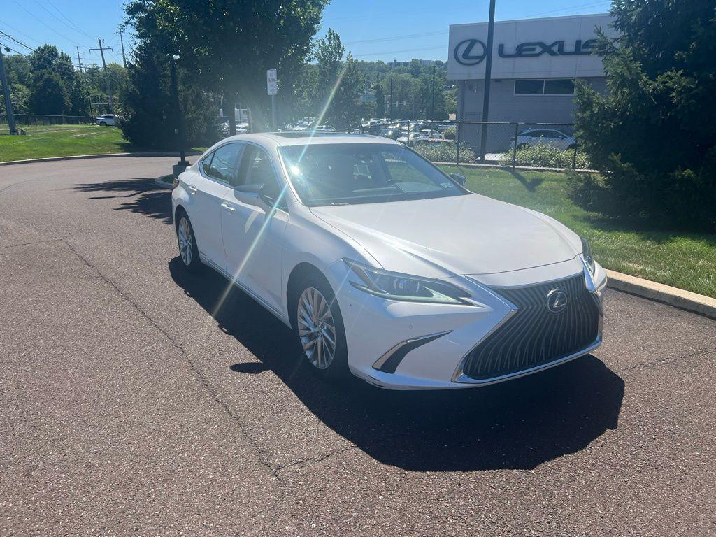 used 2019 Lexus ES 300h car, priced at $34,893