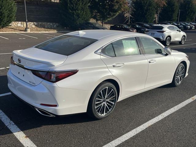 new 2025 Lexus ES 350 car, priced at $48,124