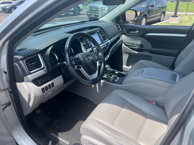 used 2018 Toyota Highlander car, priced at $25,993