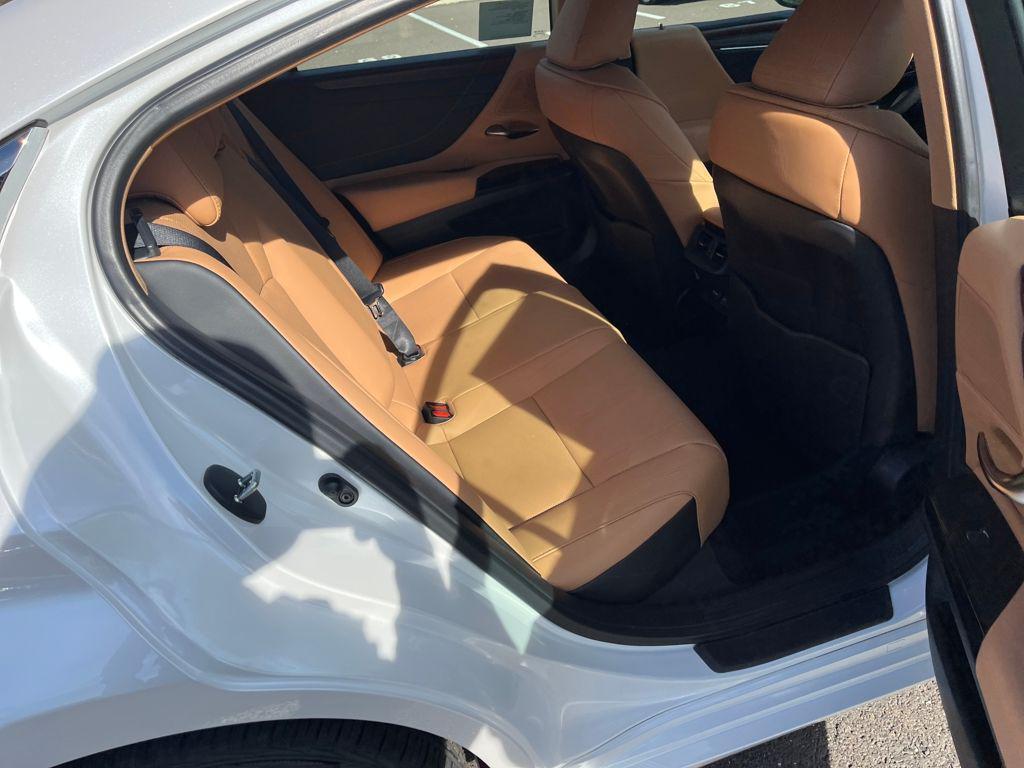 new 2025 Lexus ES 350 car, priced at $50,554