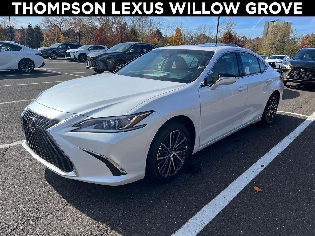 new 2025 Lexus ES 350 car, priced at $50,554