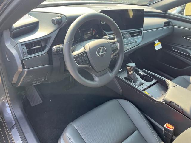 new 2025 Lexus ES 300h car, priced at $51,034