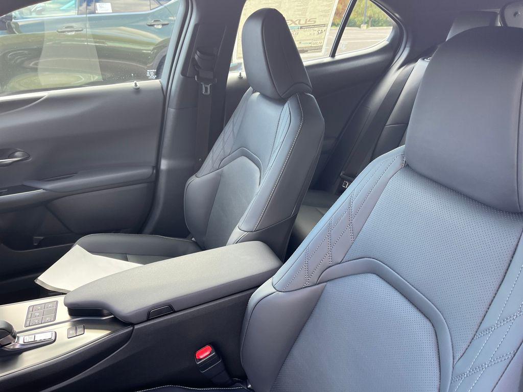 new 2025 Lexus UX 300h car, priced at $46,814