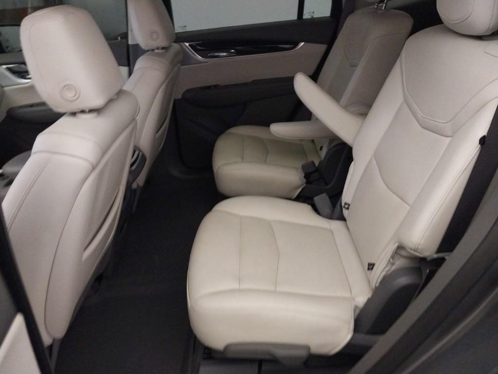 used 2022 Cadillac XT6 car, priced at $34,477