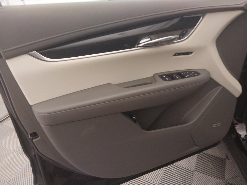 used 2022 Cadillac XT6 car, priced at $30,977
