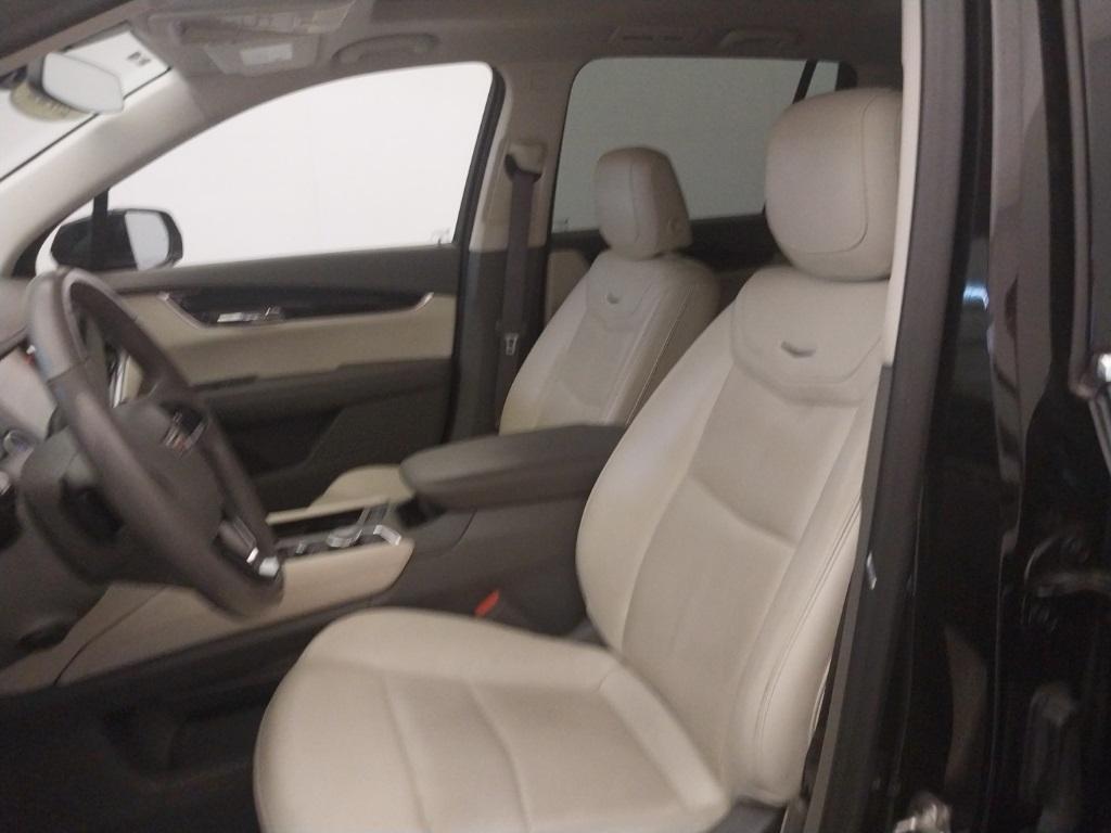 used 2022 Cadillac XT6 car, priced at $30,977