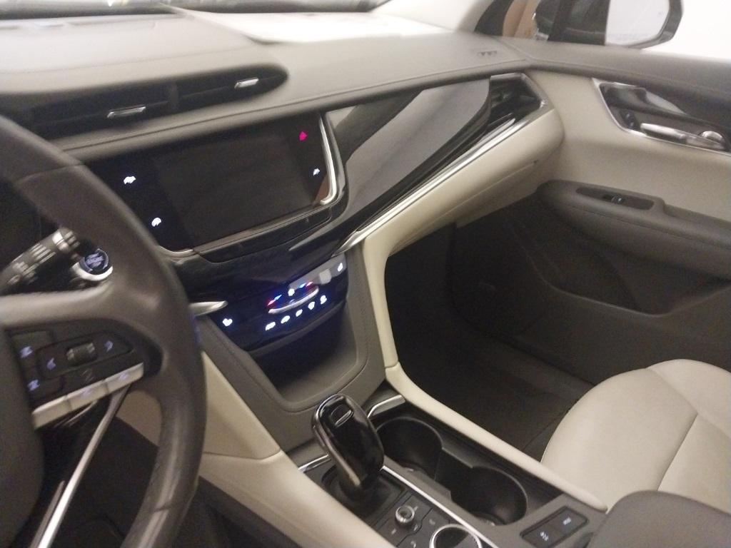 used 2022 Cadillac XT6 car, priced at $30,977