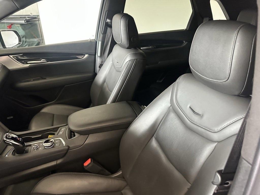 used 2024 Cadillac XT5 car, priced at $35,877