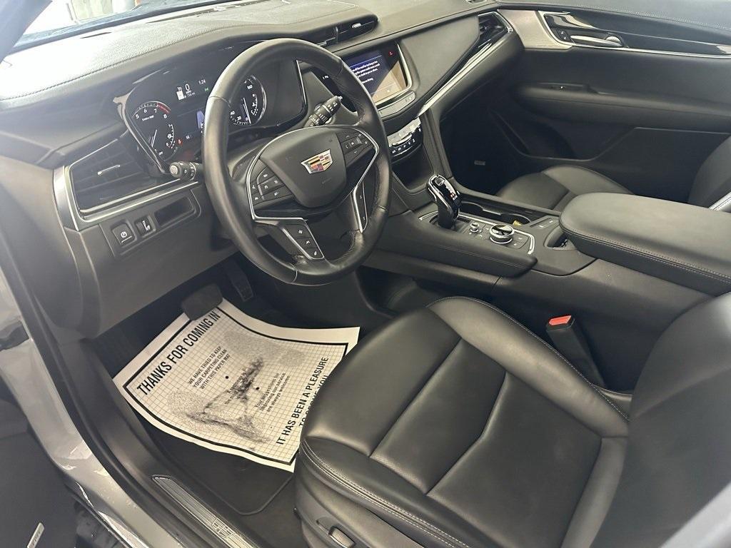 used 2024 Cadillac XT5 car, priced at $35,877