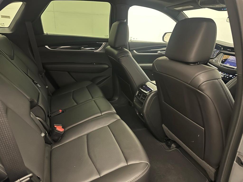 used 2024 Cadillac XT5 car, priced at $36,477