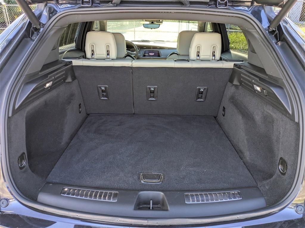 used 2022 Cadillac XT4 car, priced at $26,850