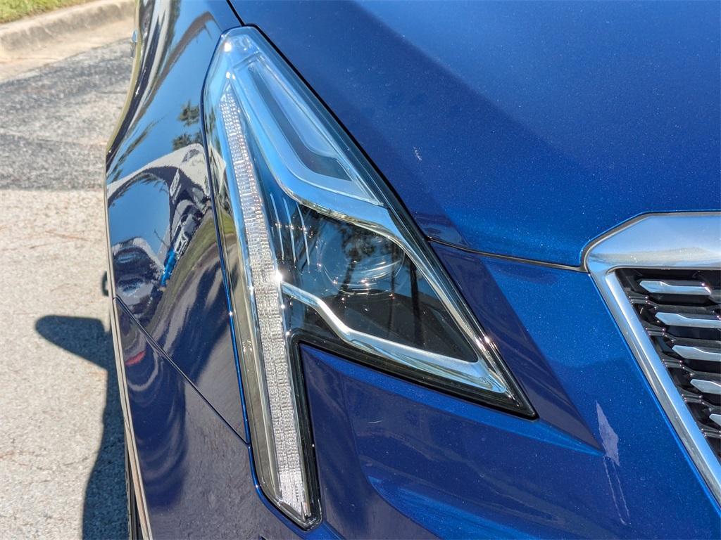 used 2023 Cadillac XT5 car, priced at $28,994