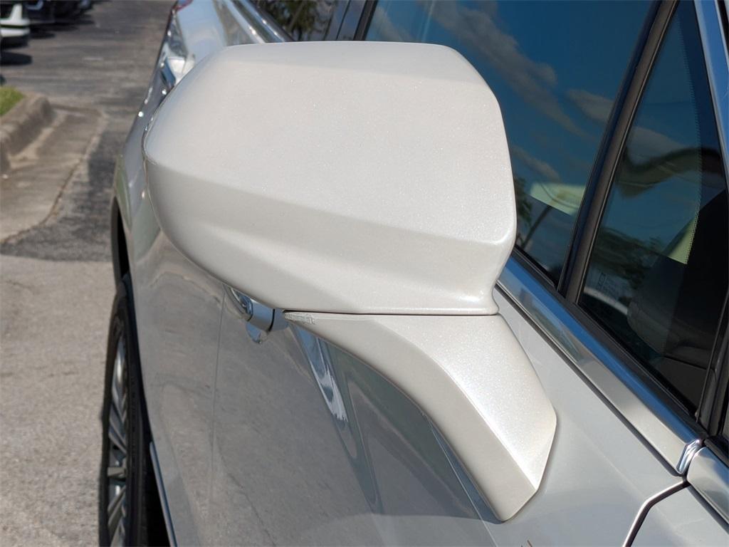 used 2019 Cadillac XT5 car, priced at $17,994