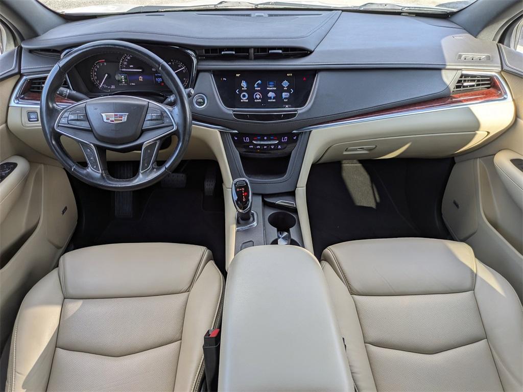 used 2019 Cadillac XT5 car, priced at $17,994