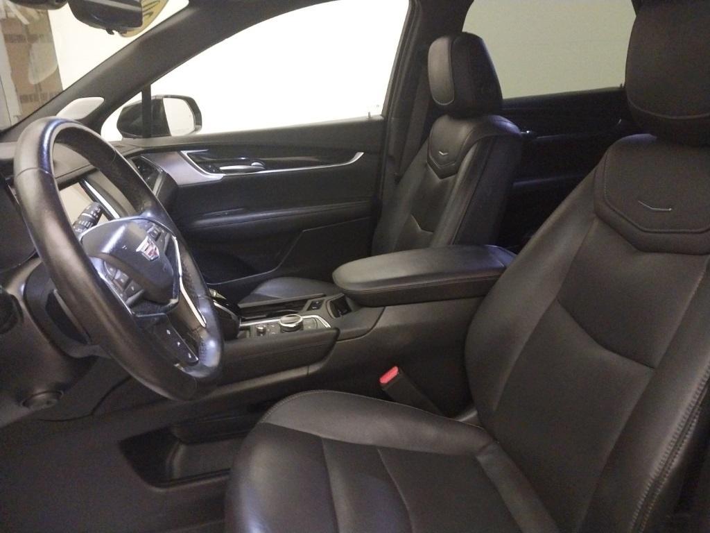 used 2021 Cadillac XT5 car, priced at $26,277