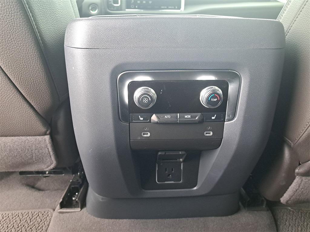 used 2024 GMC Yukon car, priced at $66,699