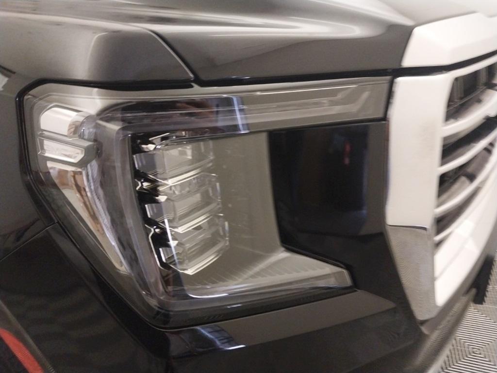 used 2023 GMC Yukon car, priced at $48,977
