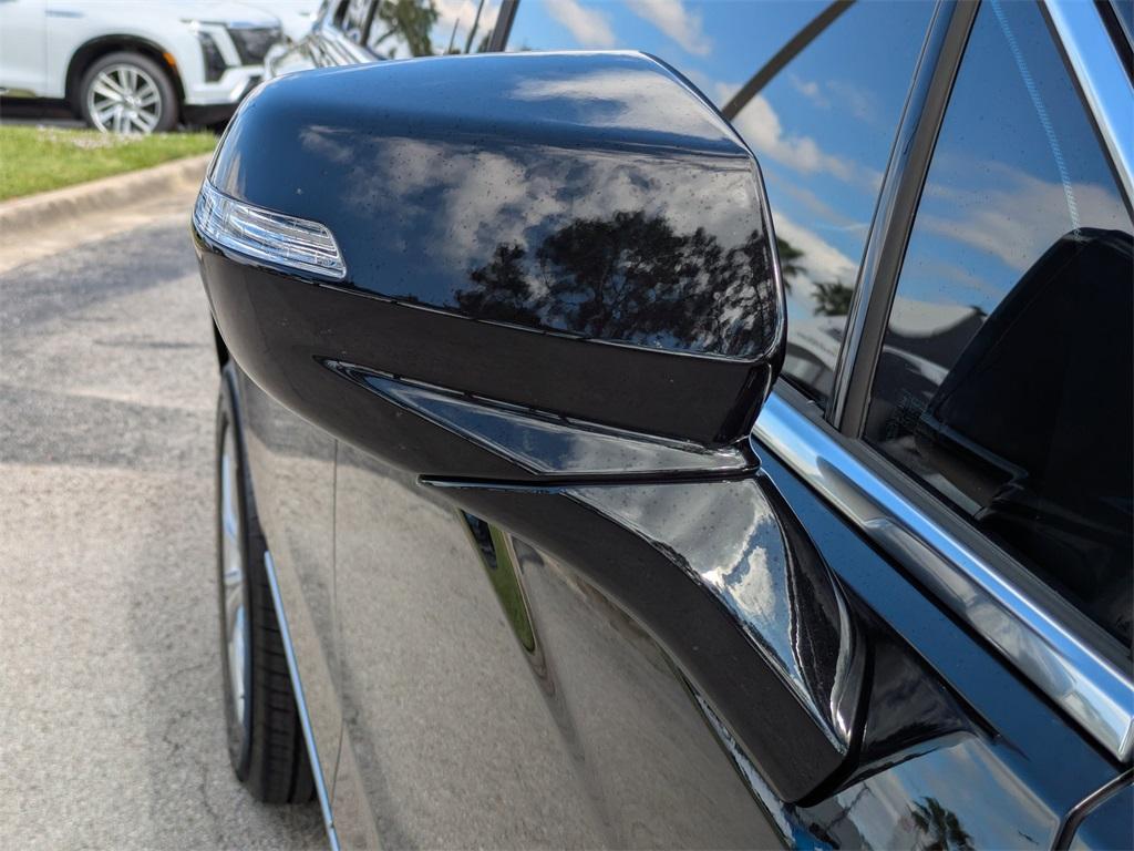 used 2024 Cadillac XT5 car, priced at $36,938