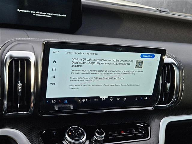 new 2025 Ford Expedition car, priced at $80,990
