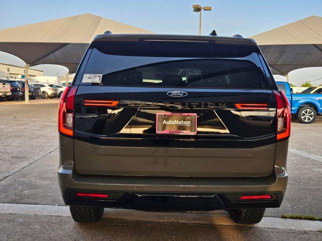 new 2025 Ford Expedition car, priced at $77,124