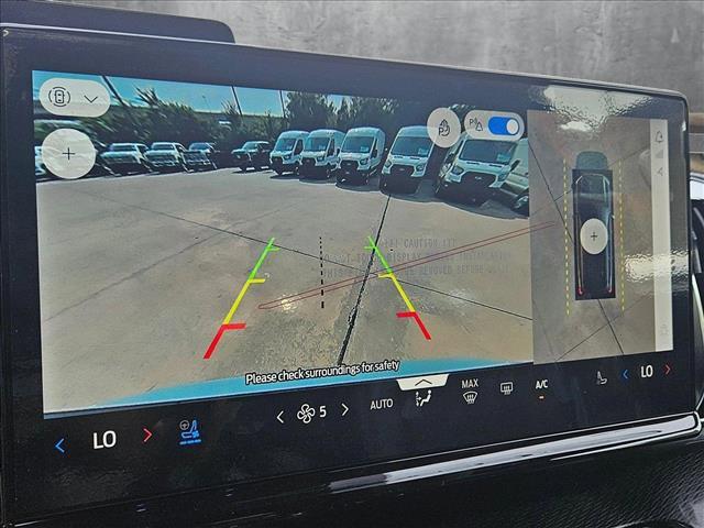 new 2025 Ford Expedition car, priced at $75,167