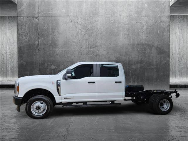 new 2025 Ford F-350 car, priced at $69,754