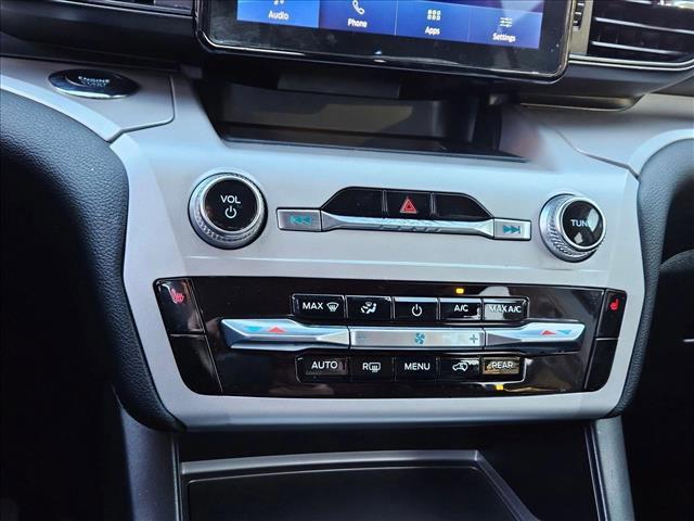 used 2024 Ford Explorer car, priced at $28,998