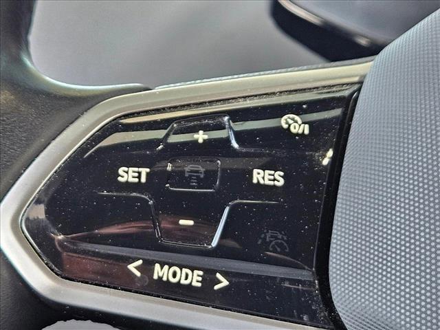 used 2022 Volkswagen ID.4 car, priced at $23,749