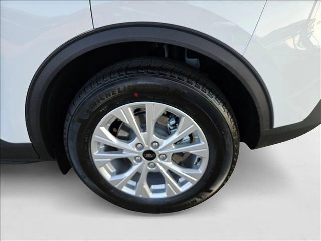 new 2025 Ford Escape car, priced at $22,718