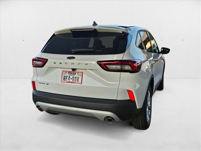 new 2025 Ford Escape car, priced at $22,718