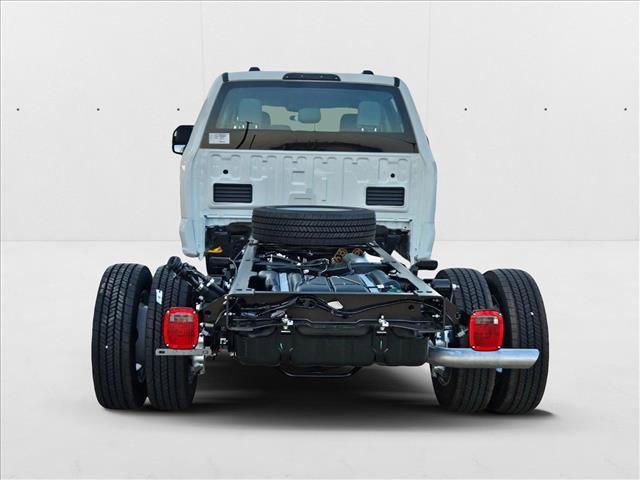 new 2025 Ford F-450 car, priced at $65,230