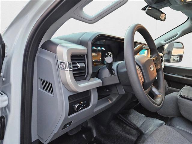 new 2025 Ford F-450 car, priced at $74,095