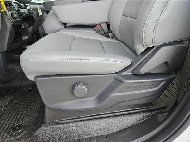 new 2025 Ford F-450 car, priced at $65,230
