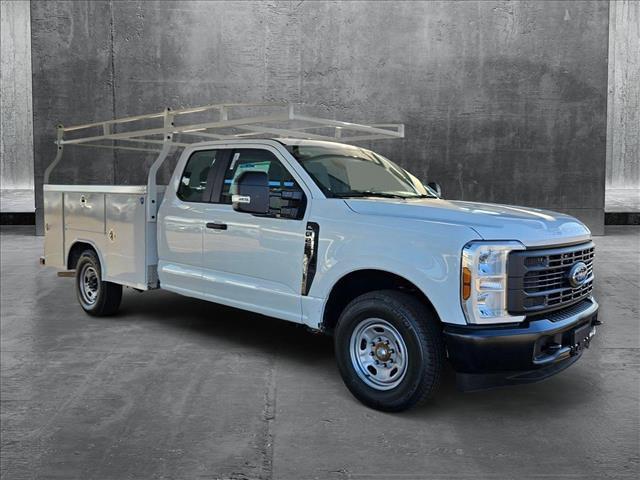 new 2025 Ford F-250 car, priced at $47,328