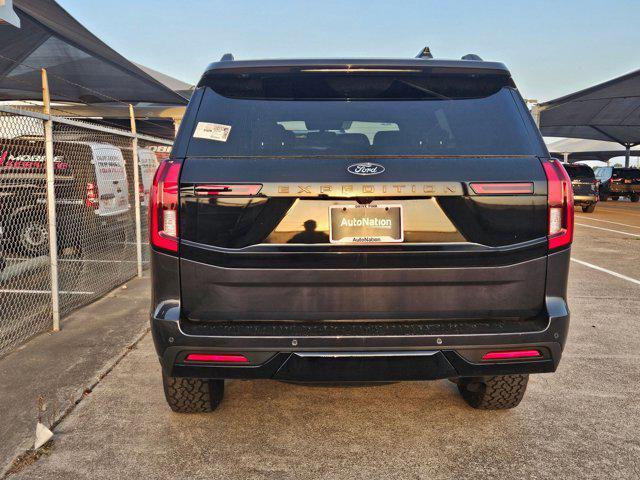 new 2025 Ford Expedition car, priced at $77,589