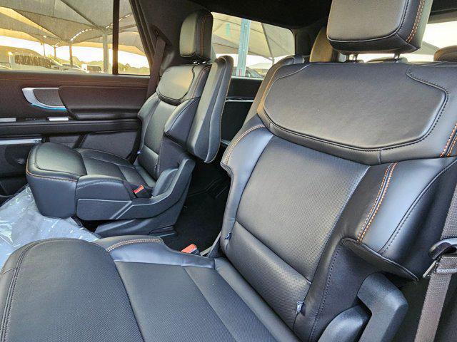 new 2025 Ford Expedition car, priced at $77,589