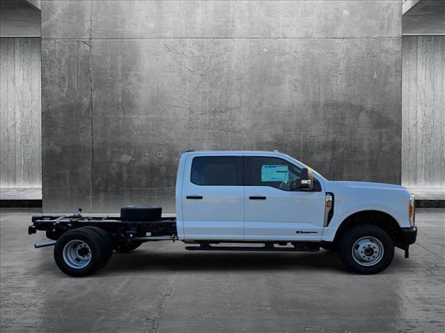 new 2025 Ford F-350 car, priced at $69,754