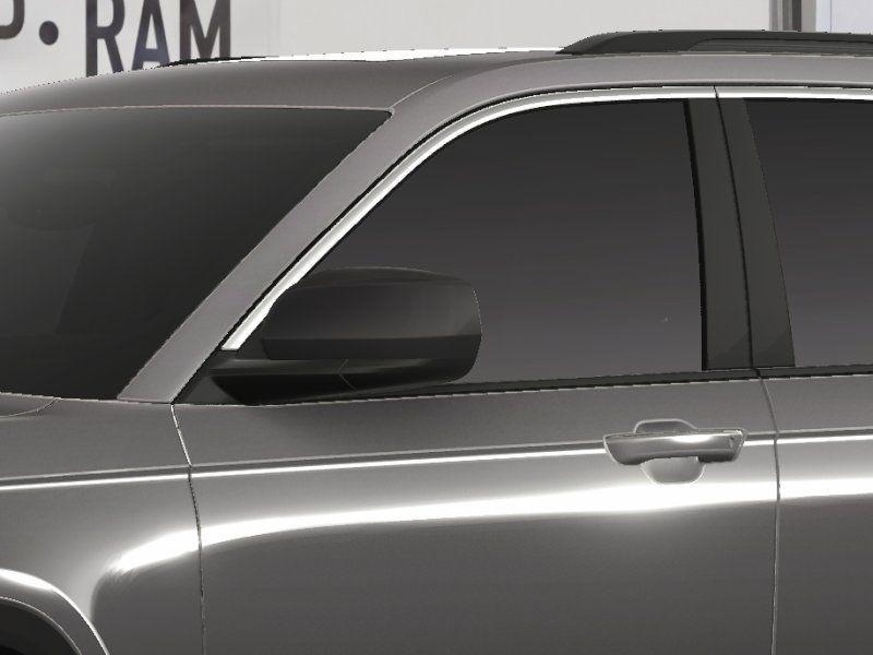 new 2025 Jeep Grand Cherokee car, priced at $39,067